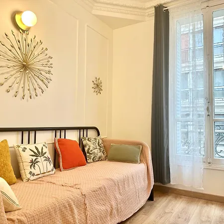 Elegant Sleep 5 In Alasseur Near Eiffel Tower Appartamento